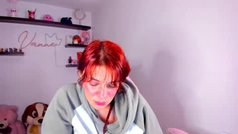 Snapshot of vannessa_shy chatting on April 29, 2026, 10:05 pm Vanesa online show from April 29, 2026, 10:05 pm