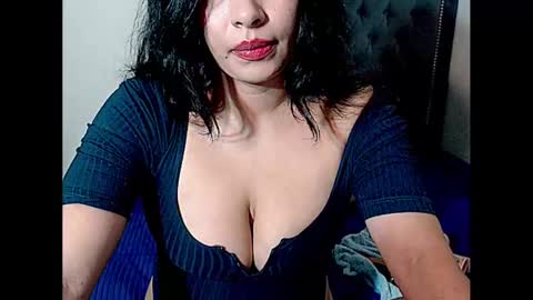 Snapshot of vannsexporn chatting on December 5, 2024, 1:36 am Vannesa online show from December 5, 2024, 1:36 am