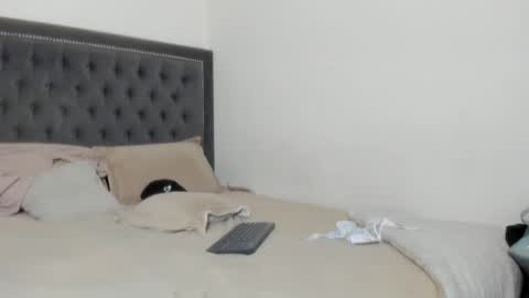 Snapshot of vannsexporn chatting on March 4, 2025, 2:17 am Vannesa online show from March 4, 2025, 2:17 am