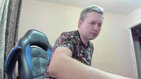 vano_822 online show from November 5, 2025, 10:04 am