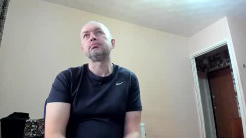 vano_822 online show from November 12, 2025, 6:58 am