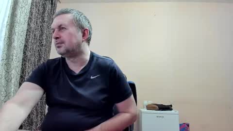 vano_822 online show from January 9, 2026, 9:49 pm