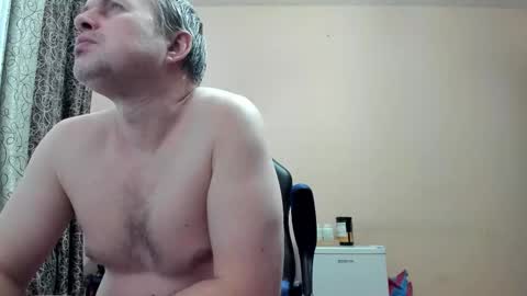 vano_822 online show from February 18, 2026, 10:28 pm