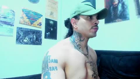 Snapshot of vanvelckan_ chatting on June 2, 2026, 6:04 am vanvelckan_ online show from June 2, 2026, 6:04 am