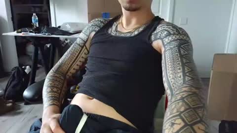 vanzlyy839243 online show from July 22, 2026, 3:04 pm