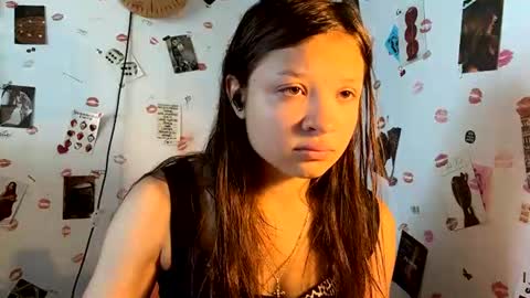 Snapshot of vasilikigravely chatting on July 24, 2026, 7:39 am Anny online show from July 24, 2026, 7:39 am