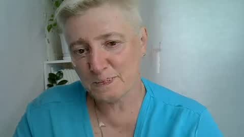 vea_motty online show from July 25, 2026, 12:58 pm