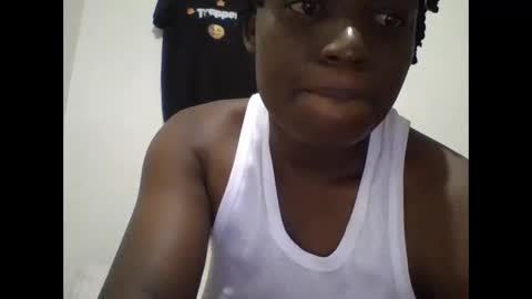 Snapshot of vee_tommy chatting on May 16, 2026, 5:04 am Vee tommy online show from May 16, 2026, 5:04 am