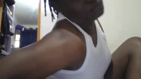 Snapshot of vee_tommy chatting on July 1, 2026, 4:36 am Vee tommy online show from July 1, 2026, 4:36 am