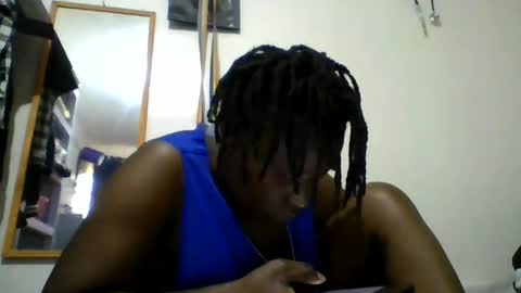 Snapshot of vee_tommy chatting on July 2, 2026, 7:36 am Vee tommy online show from July 2, 2026, 7:36 am