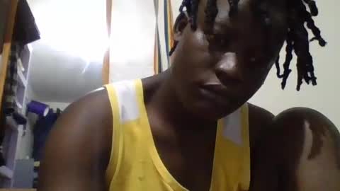 Snapshot of vee_tommy chatting on July 6, 2026, 12:18 am Vee tommy online show from July 6, 2026, 12:18 am