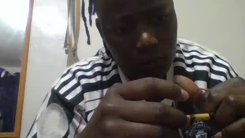 Snapshot of vee_tommy chatting on July 16, 2026, 3:56 am Vee tommy online show from July 16, 2026, 3:56 am