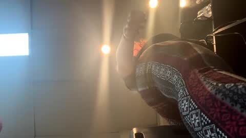 Veronica Lehane online show from January 25, 2025, 7:07 pm