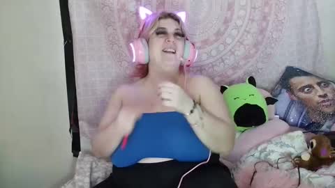 Veronica Lehane online show from February 11, 2025, 1:10 am