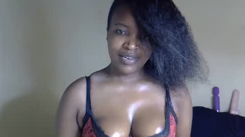 veesazii online show from May 14, 2026, 4:19 am