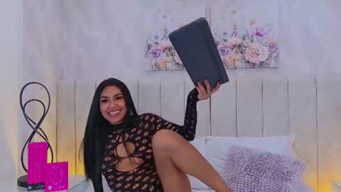 Mia brando online show from July 24, 2026, 8:07 pm
