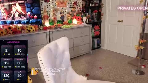 Snapshot of vegas_romance chatting on November 8, 2025, 3:07 am vegas_romance online show from November 8, 2025, 3:07 am