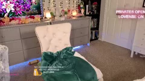 vegas_romance online show from June 28, 2026, 2:28 am