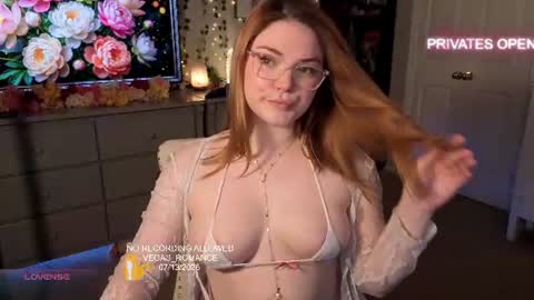 vegas_romance online show from July 14, 2026, 1:08 am