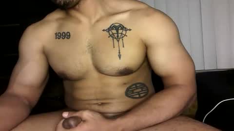 Vegas Love online show from May 1, 2026, 7:57 am