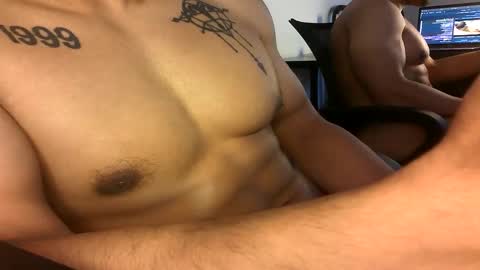 Vegas Love online show from May 27, 2026, 8:17 pm