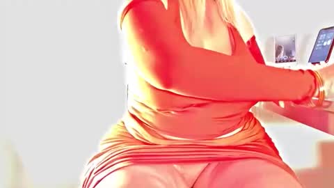 Snapshot of vehe_meneena chatting on November 11, 2025, 5:35 pm Vehe online show from November 11, 2025, 5:35 pm