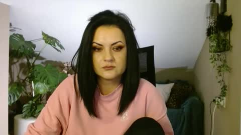 VeilRoom online show from February 19, 2026, 8:16 pm