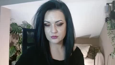 VeilRoom online show from February 25, 2026, 8:40 pm