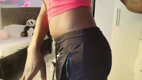 Snapshot of vel_zola chatting on March 26, 2026, 9:04 am zola online show from March 26, 2026, 9:04 am