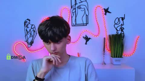 Snapshot of veldi_to chatting on January 31, 2026, 7:11 pm veldi_to online show from January 31, 2026, 7:11 pm