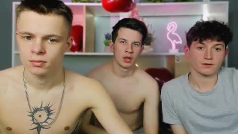 Snapshot of veldi_to chatting on February 10, 2026, 7:29 pm veldi_to online show from February 10, 2026, 7:29 pm