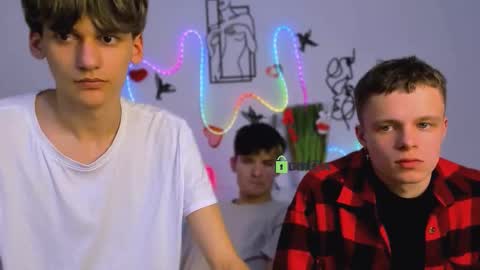 Snapshot of veldi_to chatting on February 24, 2026, 7:56 pm veldi_to online show from February 24, 2026, 7:56 pm