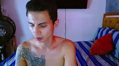 Snapshot of velk_hot1 chatting on May 25, 2026, 7:53 pm velk_hot1 online show from May 25, 2026, 7:53 pm