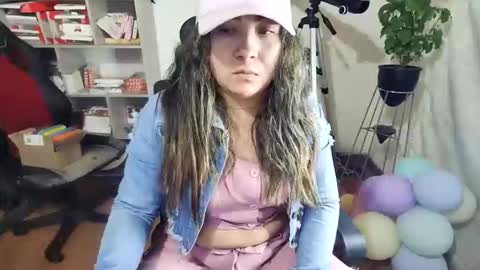 Im VelaI will be Christmas and New Year with my family December 22 to January 13 I will miss you guys. online show from November 3, 2025, 2:24 am