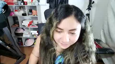 Im VelaI will be Christmas and New Year with my family December 22 to January 13 I will miss you guys. online show from April 9, 2026, 5:51 am