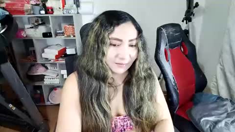 Snapshot of vellarossa chatting on May 10, 2026, 5:01 am Im VelaI will be Christmas and New Year with my family December 22 to January 13 I will miss you guys. online show from May 10, 2026, 5:01 am