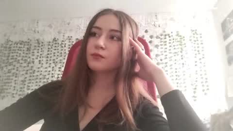 Snapshot of velunanova chatting on July 30, 2026, 10:36 am Alice online show from July 30, 2026, 10:36 am
