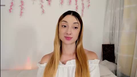 velvet_00 online show from July 11, 2026, 5:21 am