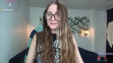 Sophi  online show from April 5, 2026, 12:08 am