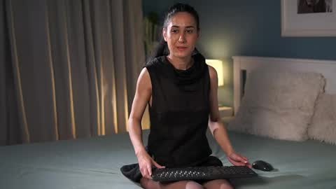 velvet_blush online show from May 20, 2026, 1:06 pm