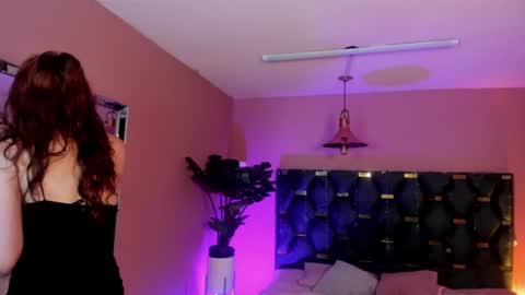 Isabella  online show from July 6, 2026, 12:13 pm