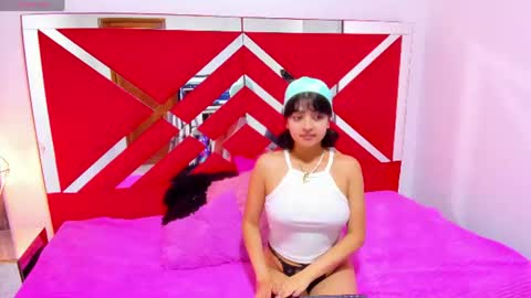 velvet_giirll online show from July 21, 2026, 3:36 pm