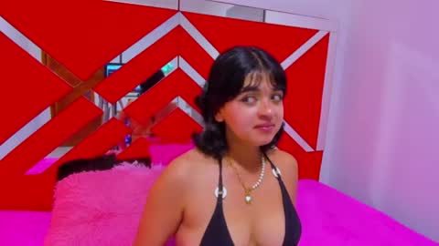 velvet_giirll online show from July 23, 2026, 2:26 pm