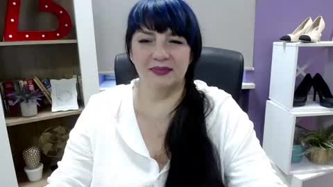 Snapshot of velvet_gloria chatting on July 21, 2026, 6:05 am velvet gloria online show from July 21, 2026, 6:05 am