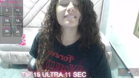 velvet_moon_v online show from February 5, 2026, 7:51 pm