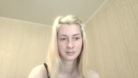Snapshot of velvet_pearl chatting on June 28, 2026, 10:10 am Velvet Pearl online show from June 28, 2026, 10:10 am