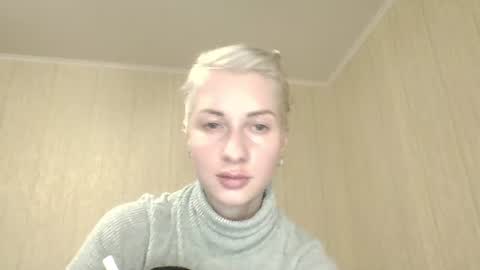 Snapshot of velvet_pearl chatting on July 10, 2026, 5:15 pm Velvet Pearl online show from July 10, 2026, 5:15 pm