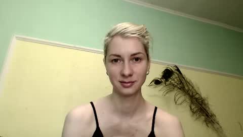 Snapshot of velvet_pearl chatting on July 29, 2026, 10:24 am Velvet Pearl online show from July 29, 2026, 10:24 am