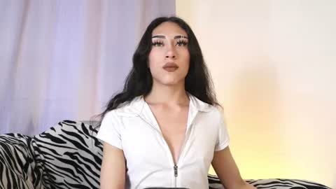 Velvet  online show from June 10, 2026, 12:48 pm