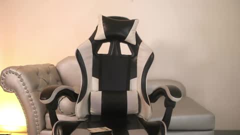 Velvet  online show from June 23, 2026, 12:36 pm
